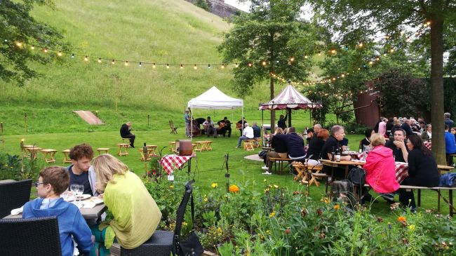 Barbecue-concert au jardin pour la Paix - LZair